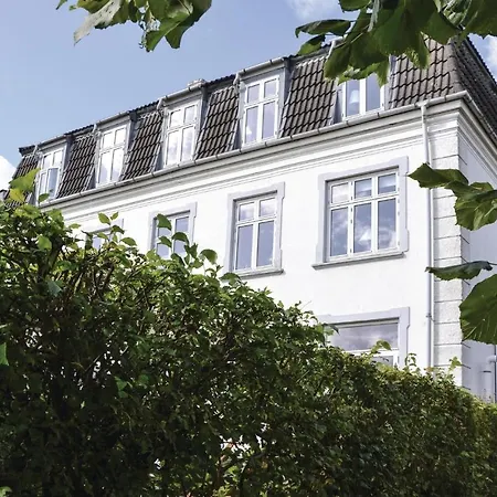 1 Bedroom Awesome In Apartman *